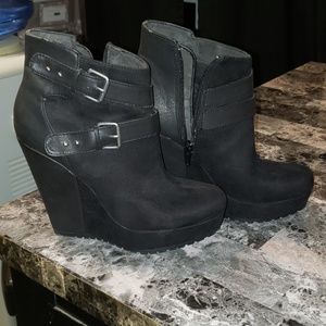 Mossimo wedge booties